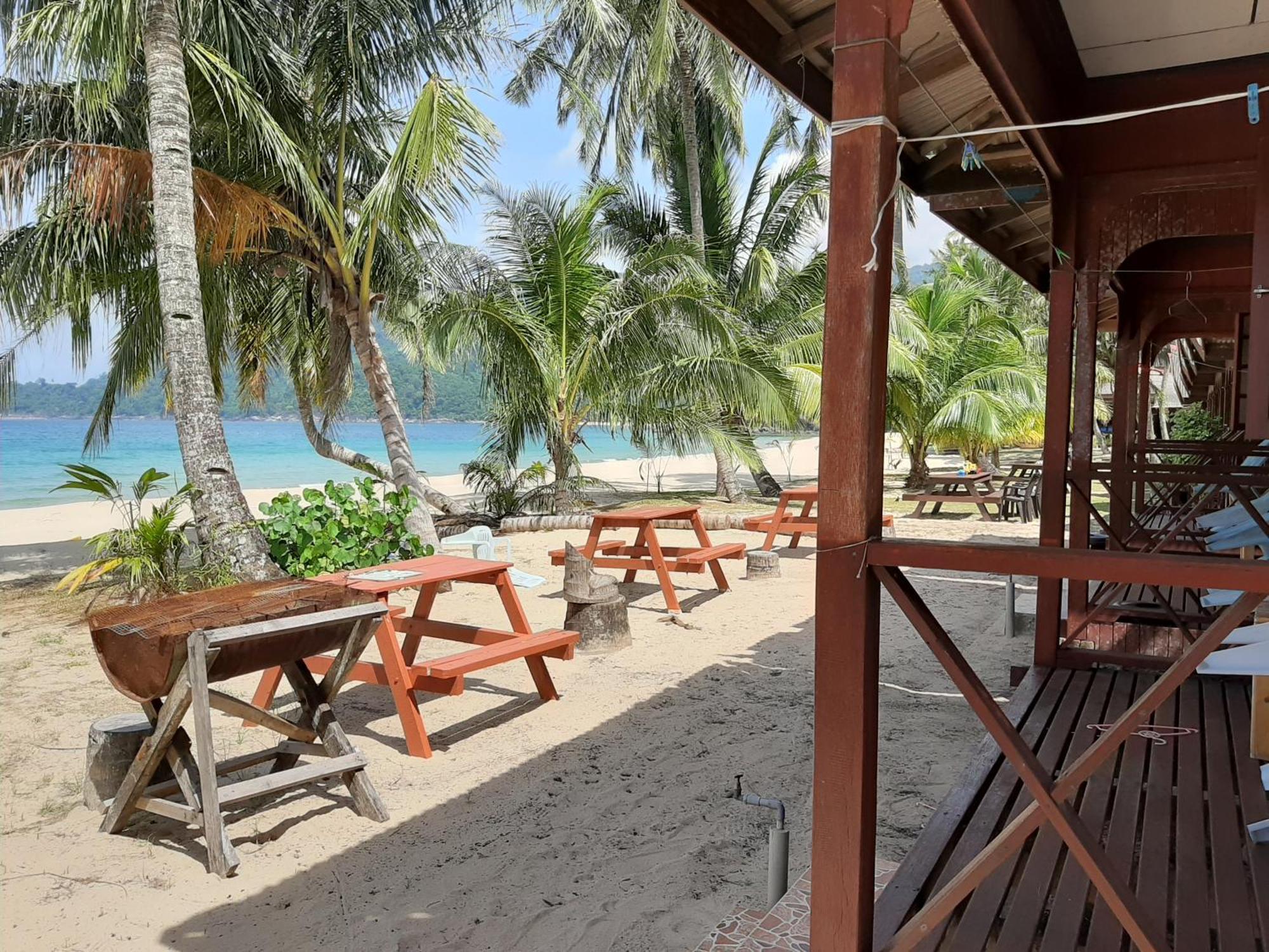 Permai Chalet Tioman Kampong Juara Bagian luar foto